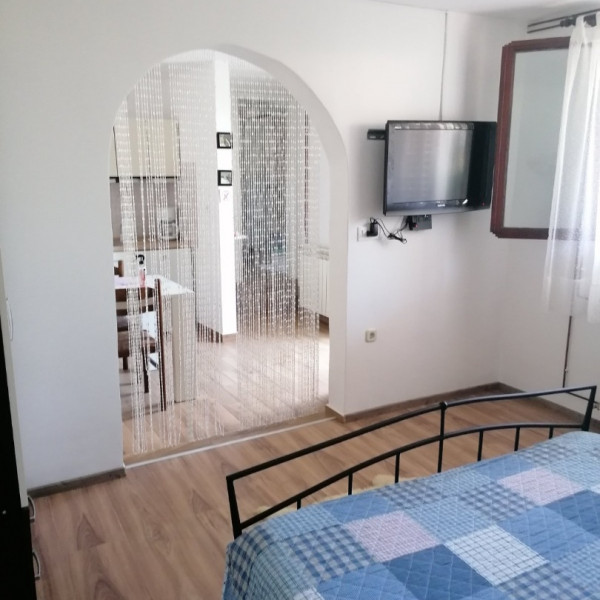 Zimmer, Apartman i Studio Vlado, Apartmani Vlado i Ivanka Novigrad